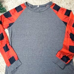 Free with $10 order Medium long sleeve (Raglan type) buffalo check top